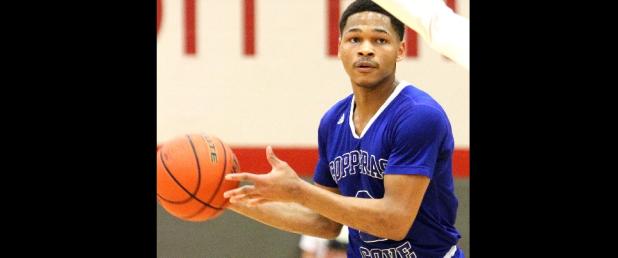 CCLP/TJ MAXWELL - Cove senior Dahmir Pearson was voted as the Top Dawg and Pacesetter award winner during the annual banquet.
