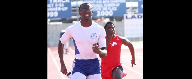 CCLP/TJ MAXWELL - Copperas Cove senior Eric Cain competes in the 100m dash during the Bulldawg Relays in Februrary. Cain finished first out of 57 runners in the 100m dash during last weekend’s Brownwood Relays.