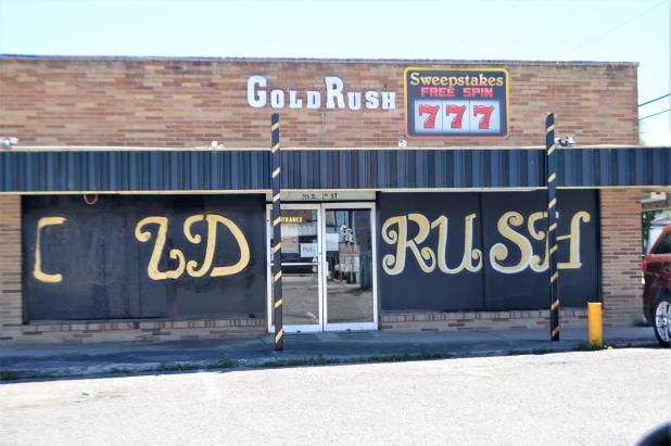 CCLP/LYNETTE SOWELL The Gold Rush, located at 205 S. 2nd St. was burglarized on March 9, with a security system DVR, bank deposit bags, and $1,163.53 in United States currency reported as stolen. Then on March 29, $6,000 was reported as stolen from that establishment. At its Tuesday evening workshop, the Copperas Cove city council heard statistics and information from the Copperas Cove Police Department regarding criminal activity that takes place at or near sweepstakes businesses, also called “Internet Caf
