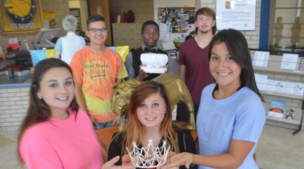 CCLP/LYNETTE SOWELL - Juston Case, Q’tarius Owens and Sean Adams are the Homecoming King finalists for 2016, with Skye Richard, Devon Stevens and Tessa Bliss the Homecoming Queen finalists. The Homecoming King and Queen will be crowned at this evening’s Homecoming game at Bulldawg Stadium.