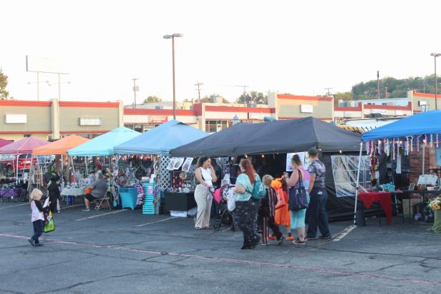 Cove Terrace Shopping Center was the site of the Trunk Or Treat Market on Sunday, held by The Norns. Other events are set for this weekend.