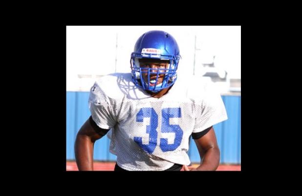 Copperas Cove senior linebacker Jaylen Waters recently committed to play football for the Minnesota Golden Gophers.